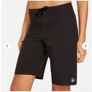 NWT Volcom Simply Solid Boardshorts Black 11" Inseam Juniors Size 11 Surf Swim